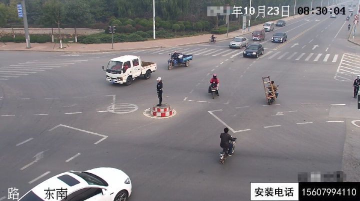 道路上方密集的监控摄像头你知道分别是做什么用的吗？(图8)
